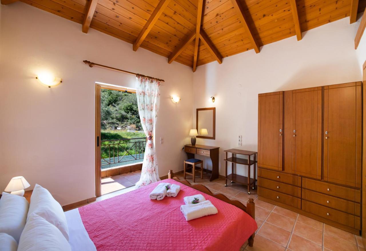 Delphinus Villas-Villa Nikitas Áyios Nikítas エクステリア 写真