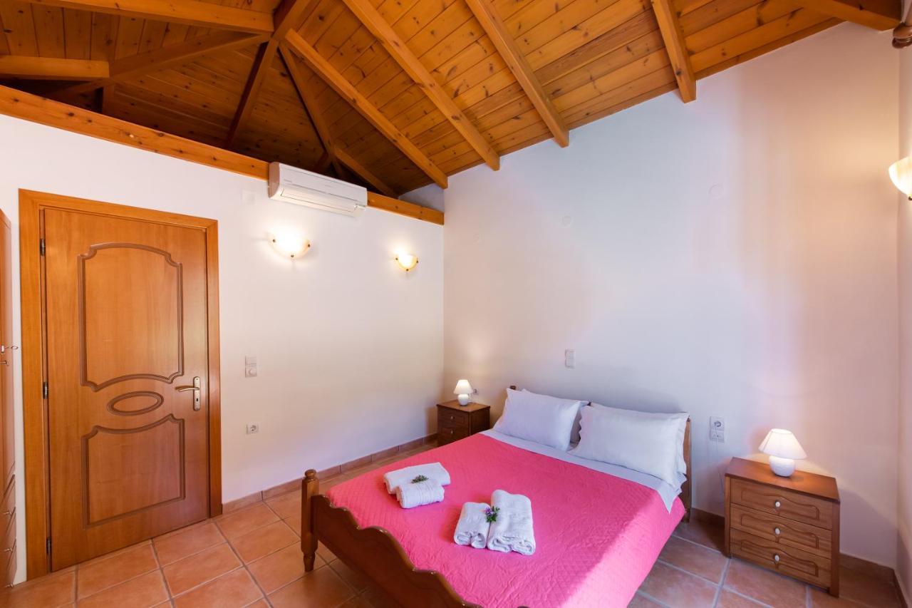 Delphinus Villas-Villa Nikitas Áyios Nikítas エクステリア 写真